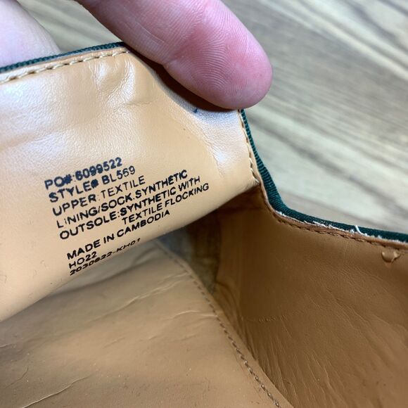 J. Crew Women's Green Velvet Slip On Flats Shoes Holiday Size 7 - Picture 9 of 9